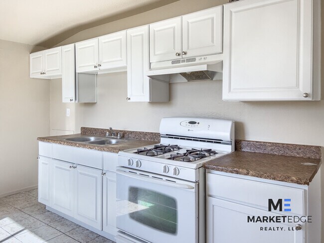 Building Photo - 3 Bed/ 1 Bath at 67th /Indian School! Appl...