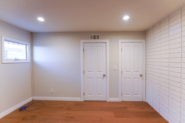 Building Photo - !! DESIRABLE 3 BEDROOM 3 BATHROOM LOCATED IN BEAUTIFUL RANCHO PALOS VERDES !!