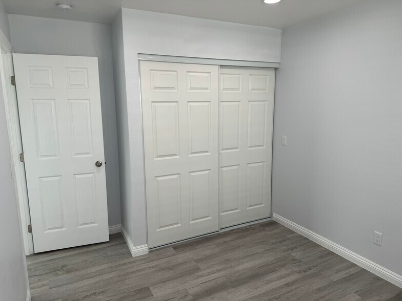 2nd bedroom - 1363 Hudspeth St