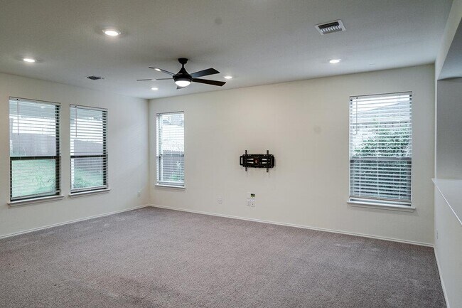 Building Photo - 4732 Padula Dr