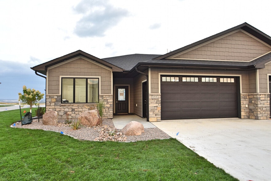 Building Photo - 6201 Tyler Pky