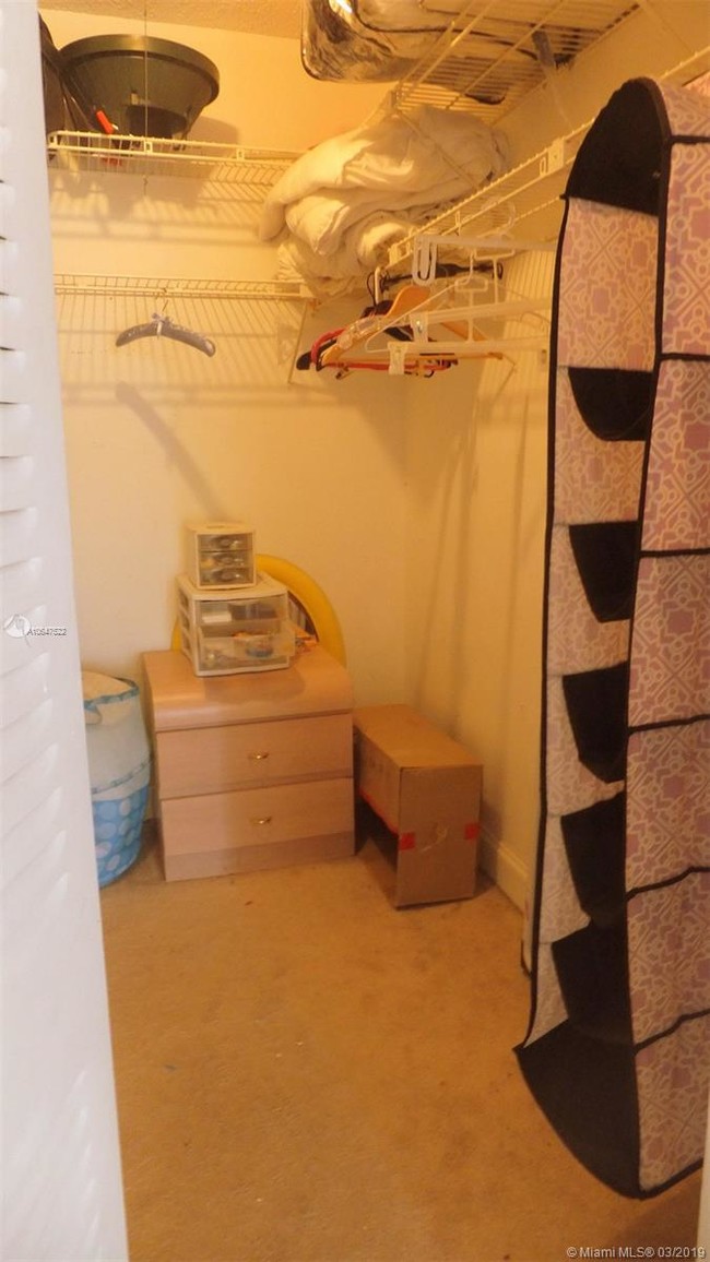 Building Photo - 16950 W Dixie Hwy