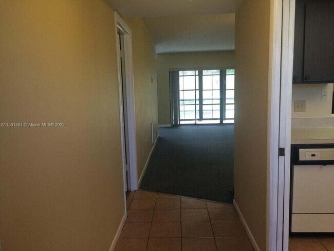 Building Photo - 2050 Oleander Blvd