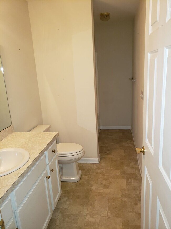 Building Photo - 3BR/2BA house