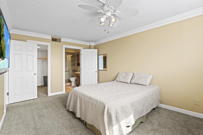 Building Photo - 109 Paradise Harbour Blvd