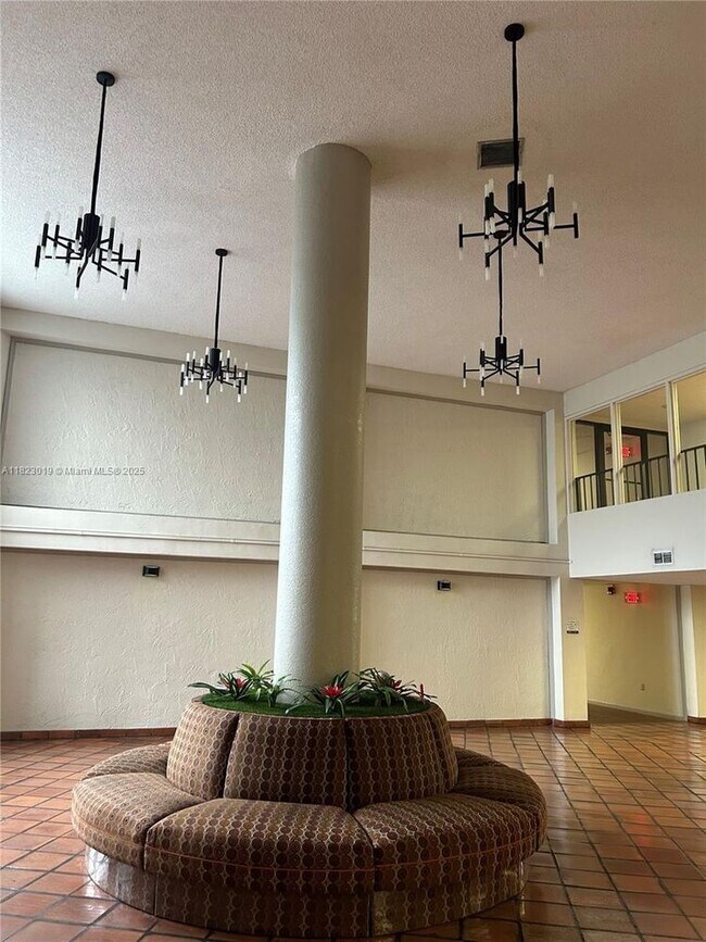 Building Photo - 5900 SW 127th Ave