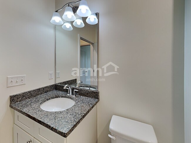 Building Photo - 887 Sunny Stroll Dr