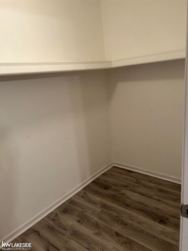 Building Photo - 52156 Antler Dr
