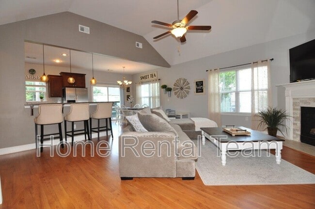 Building Photo - 156 Cottonham Ct