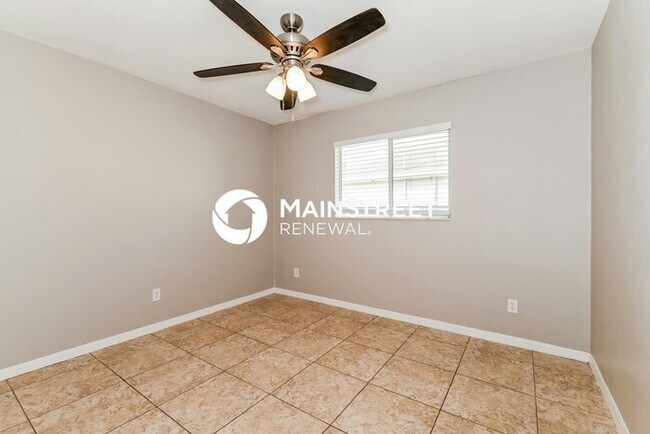 Building Photo - 3 Bedroom Pet-Friendly Home in Lehigh Acre...