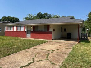 Building Photo - 1509 Fury Pl