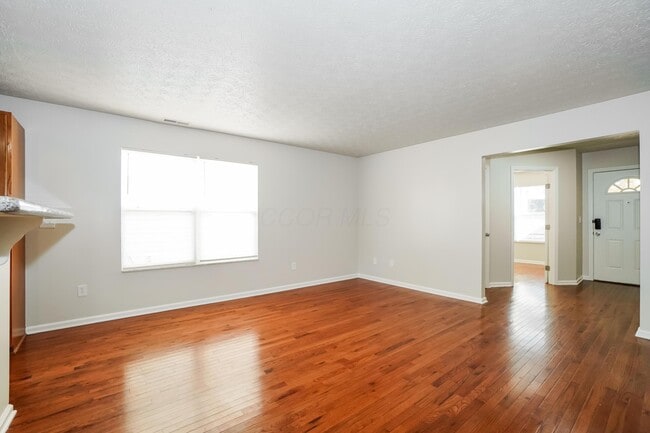 Building Photo - 3853 Sugarbark Dr