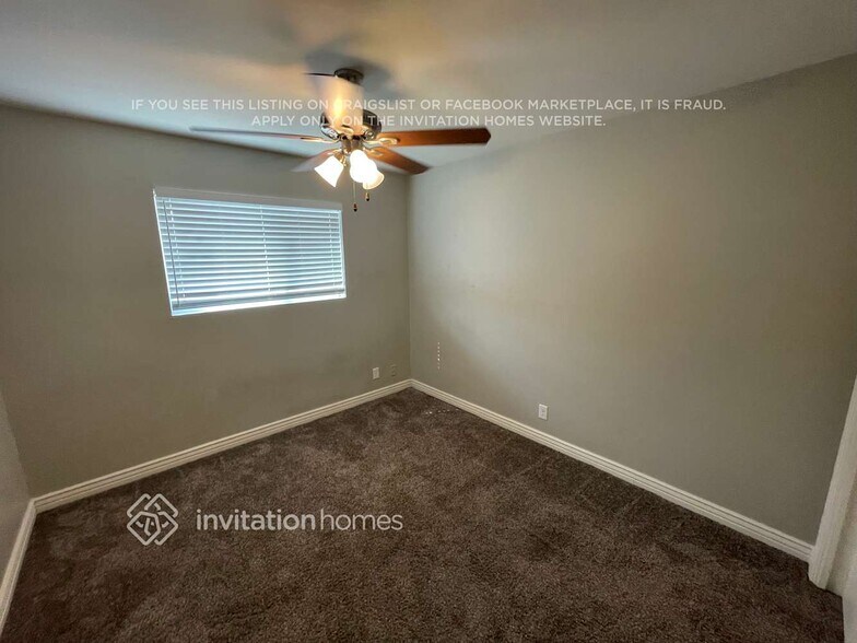 Building Photo - 1810 E Palmcroft Dr