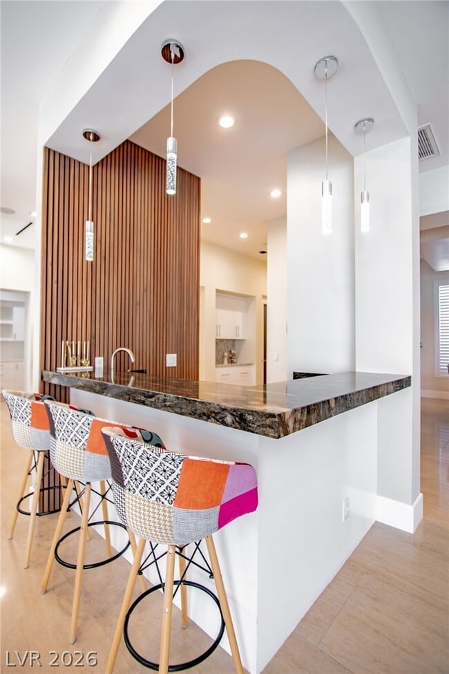 Building Photo - 69 Hawk Ridge Dr