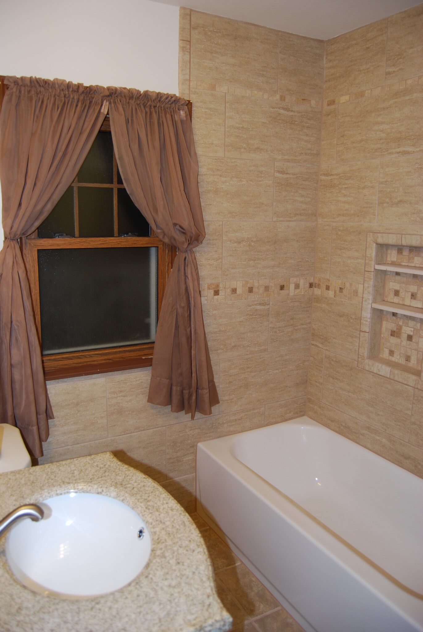 Bathroom - 2923 Arthur St NE