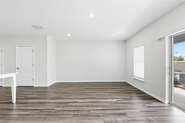 Building Photo - 10715 Ironwood Tree Wy