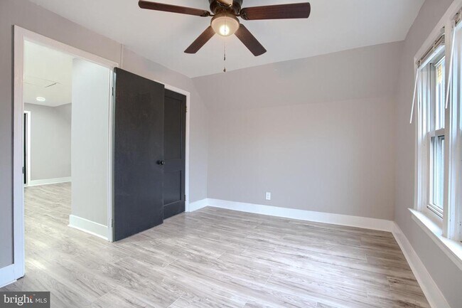 Building Photo - 3807 Fleetwood Ave