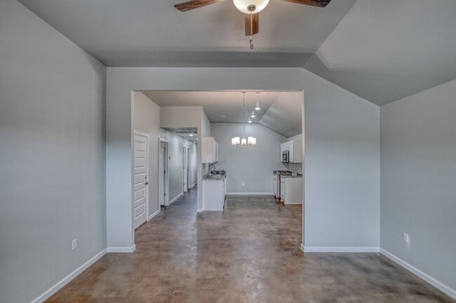 Building Photo - Brand New Construction in Varenna Landing! Storm shelter and lawn care included!