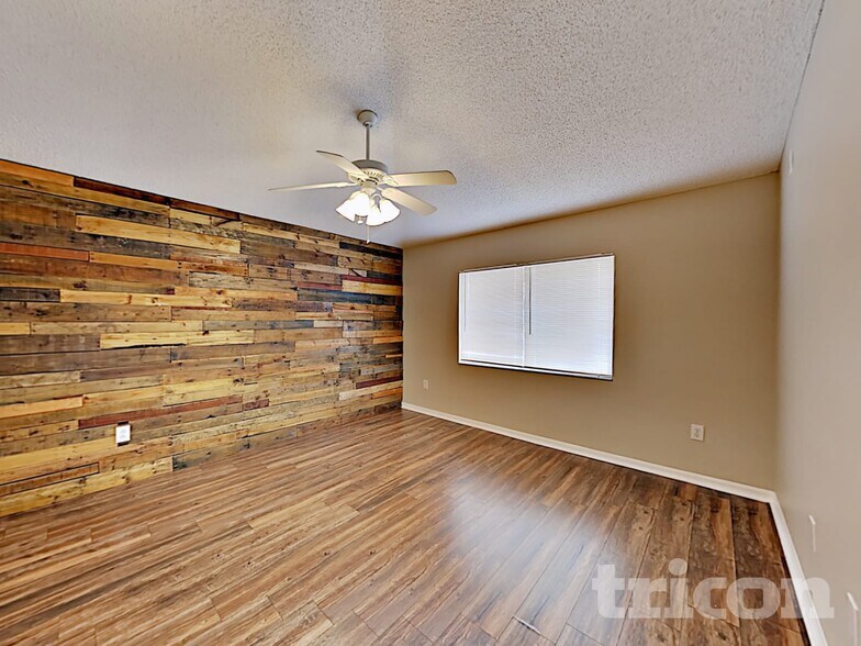 Building Photo - 4406 Tina Ln