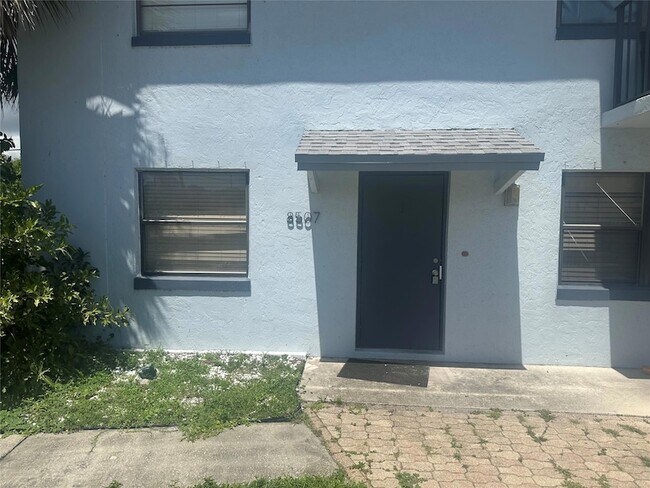 Building Photo - 8507 Sunset Dr