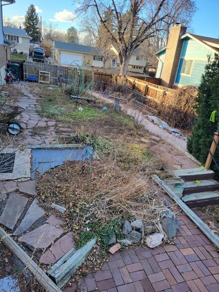 Building Photo - 10470 Romblon Way