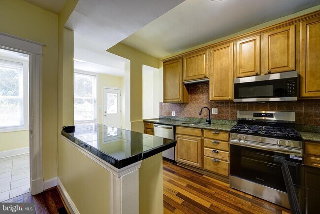 Building Photo - 5518 13th St NW