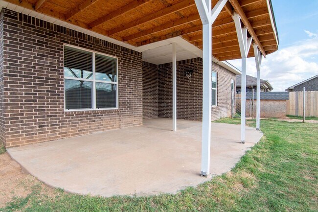 Building Photo - 6903 Tin Trl