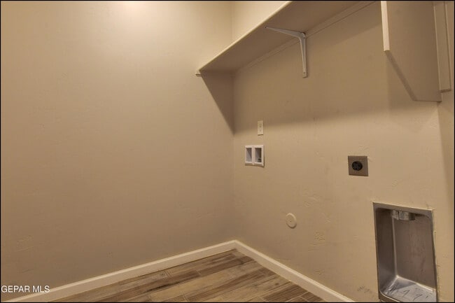 Building Photo - 12917 Nidd Ave