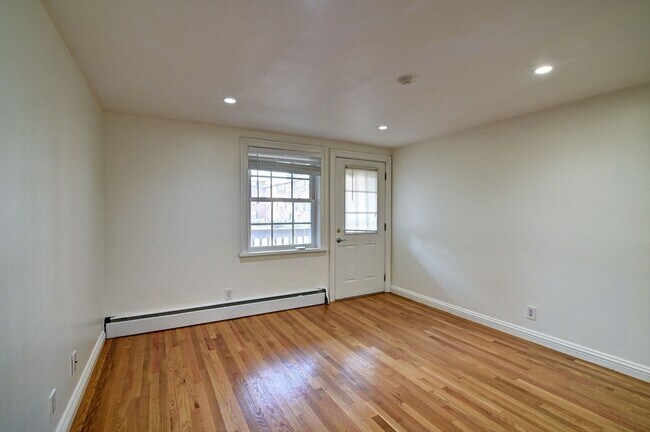 Building Photo - 3 Tara Dr