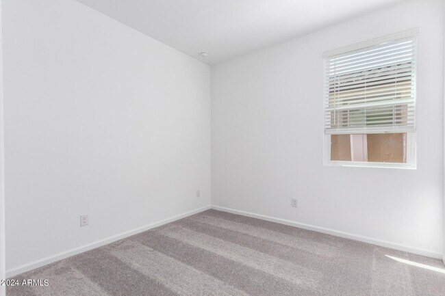 Building Photo - 4522 127th Dr
