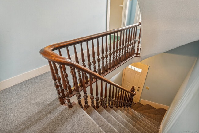 Building Photo - 34 Spring St