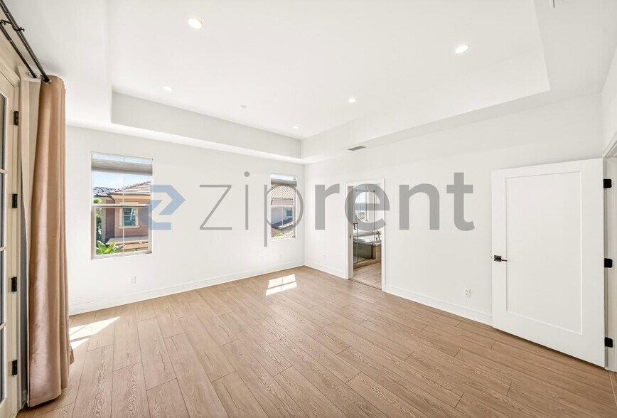 Building Photo - 123 Spotted Quail