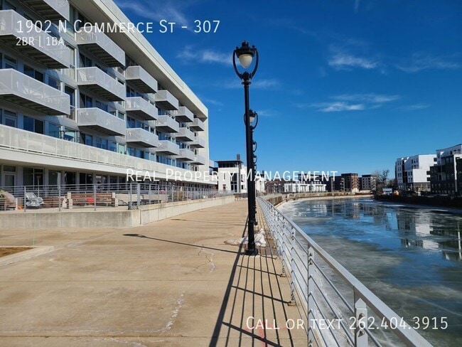 Building Photo - 1902 N Commerce St