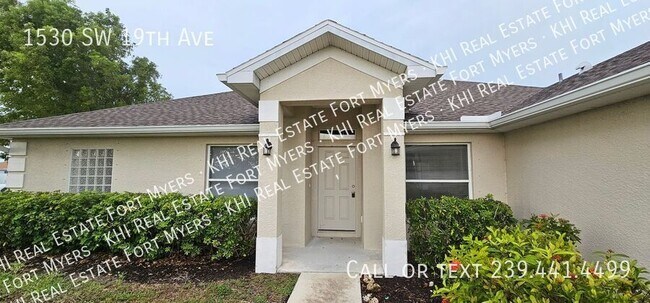 Building Photo - 1530 SW 19th Ave