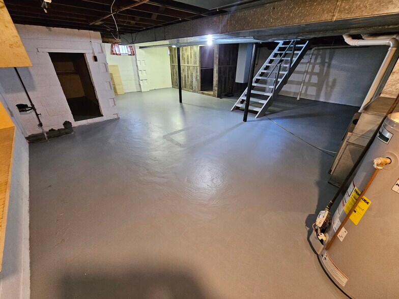 Building Photo - 1740 Fairmount Pky
