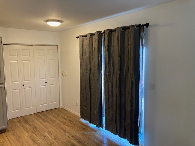 Building Photo - 1821 Spruce St