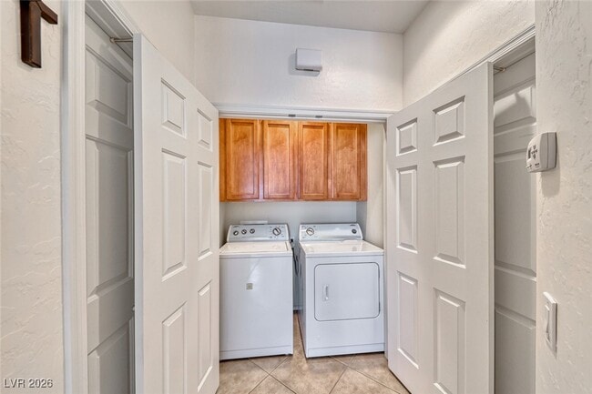 Building Photo - 6159 Isola Peak Ave