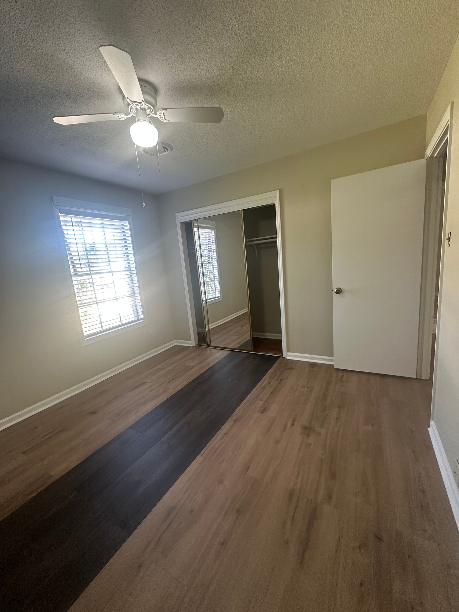 Walk in closet and ceiling fan - 511 Harris Estate Dr