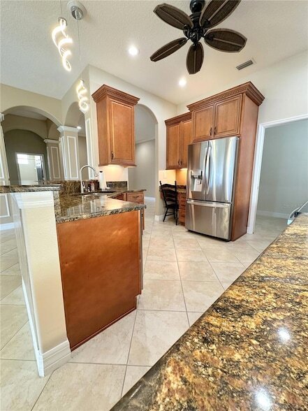 Building Photo - 8899 Eagle Bay Ct