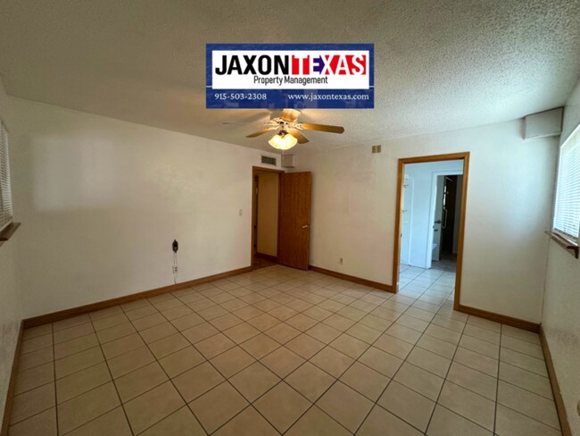 Building Photo - 1067 Villa Linda Way