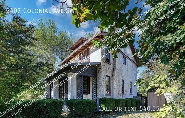 Building Photo - 2407 Colonial Ave SW