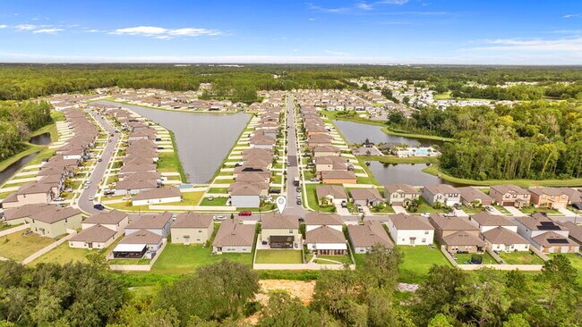 Building Photo - 1742 Red Loop