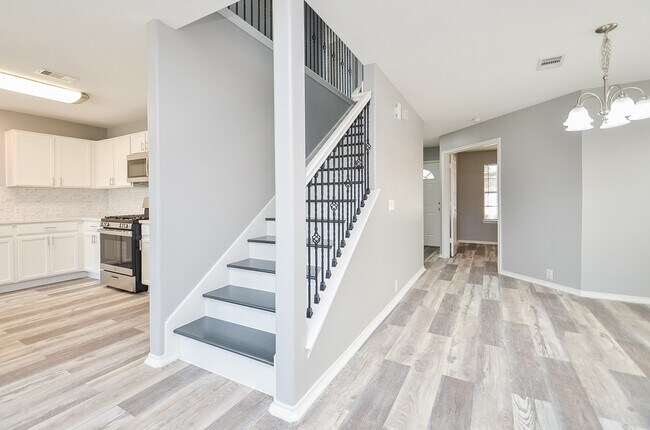 Building Photo - 20131 Larkspur Landing