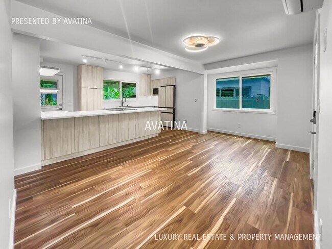 Building Photo - 244 Kapili St-