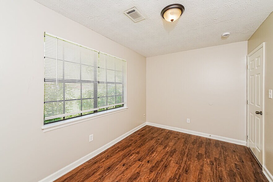 Building Photo - 5124 Rye Cir