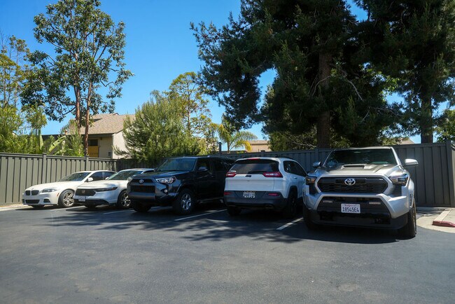 Building Photo - 4152 Mt Alifan Dr