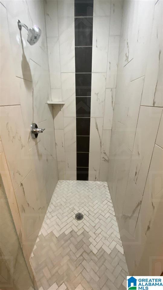 Building Photo - 4019 Glenwood Ave