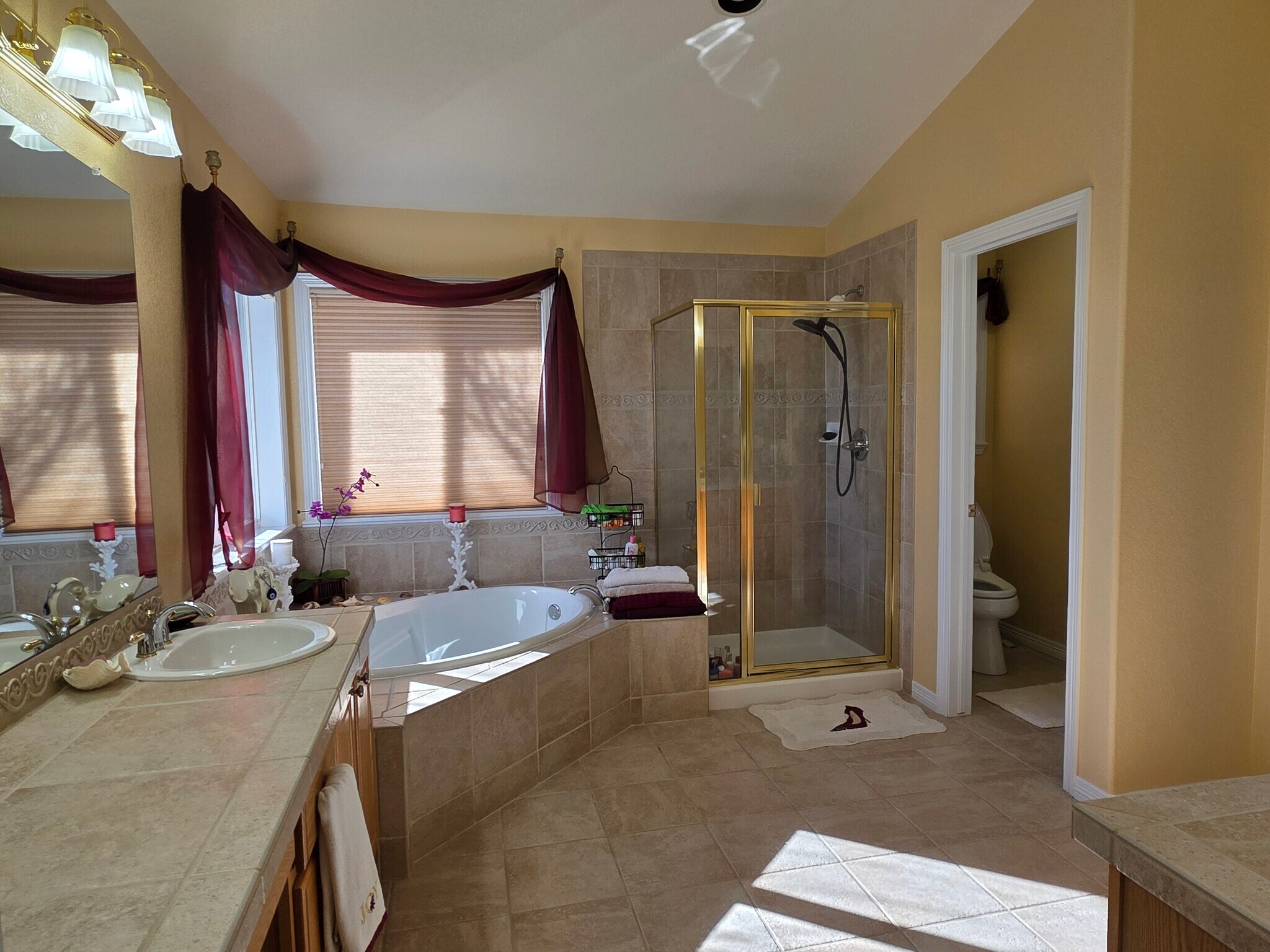 Building Photo - 9536 W Avalon Dr