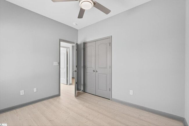 Building Photo - 406 Fairfield St