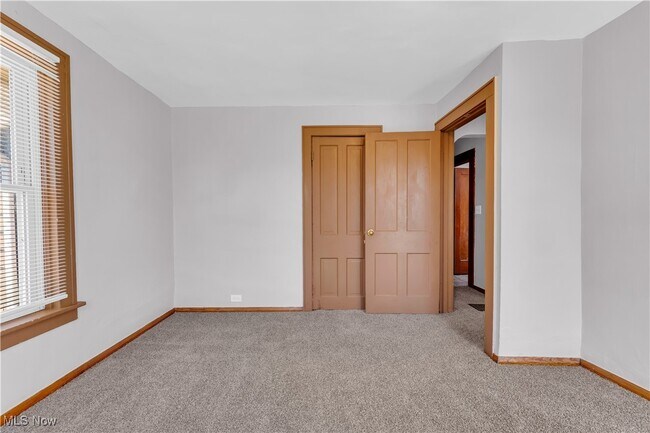 Building Photo - 3882 W 31st St